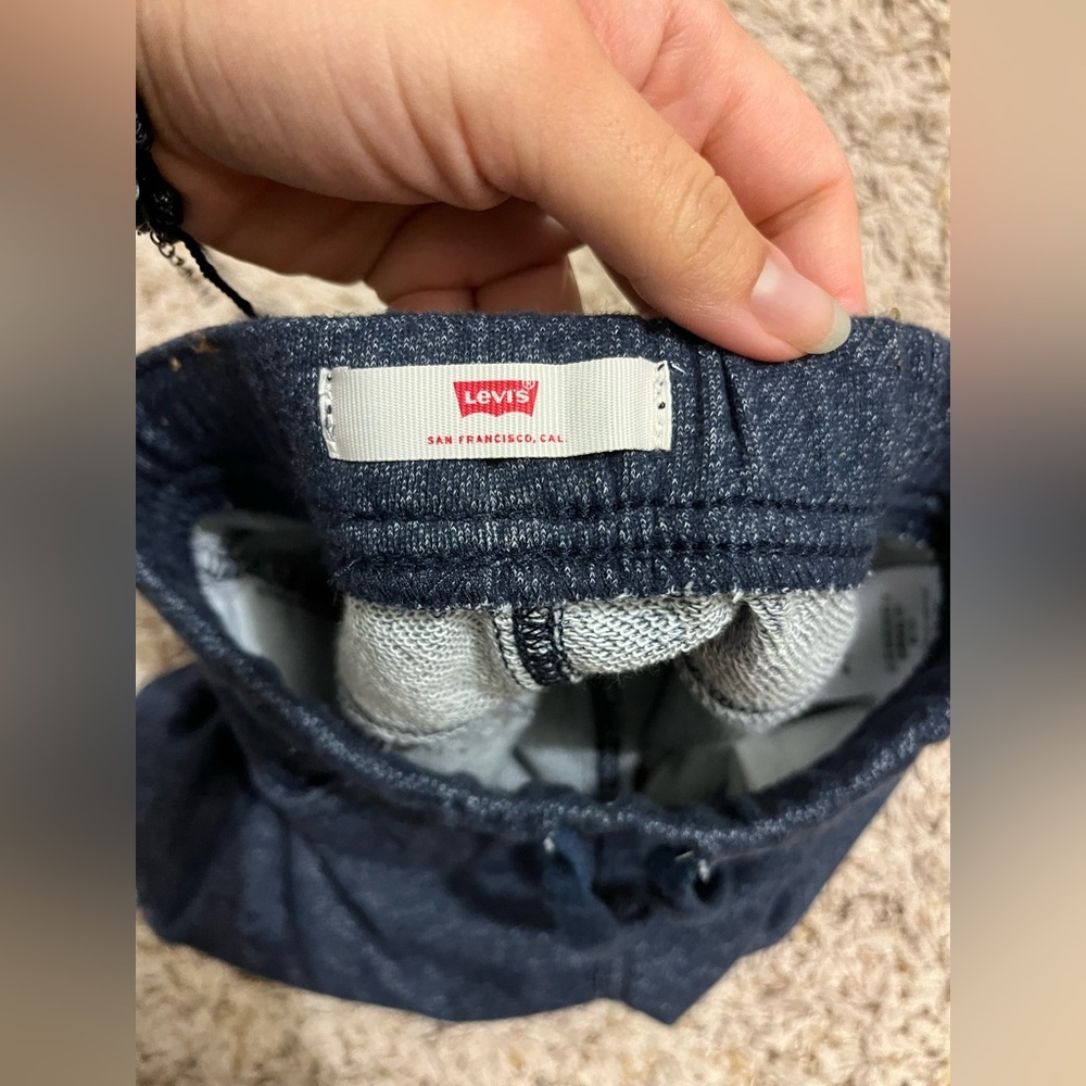 Levi's Boys' Soft Knit Jogger Shorts - Picture 7 of 9